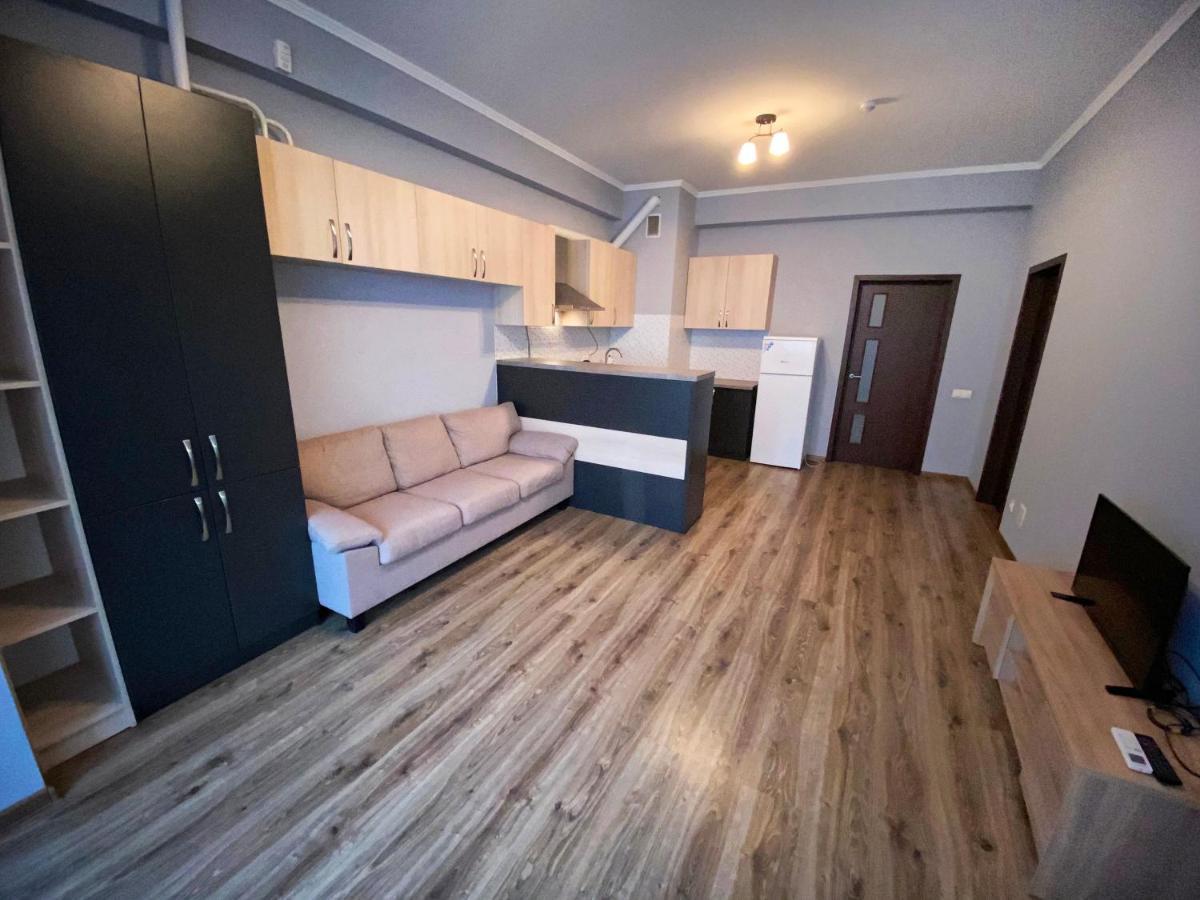 Sky House Central Apartment Kischinau Exterior foto