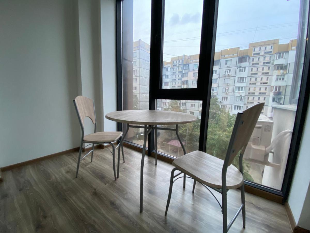 Sky House Central Apartment Kischinau Exterior foto